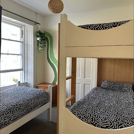 The Grapevine Hostel Дингл Экстерьер фото