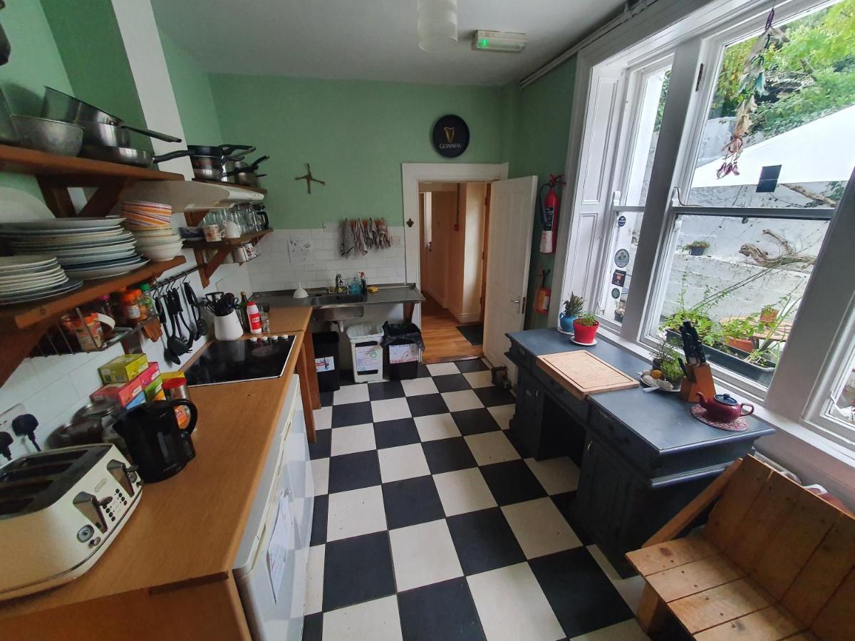 The Grapevine Hostel Дингл Экстерьер фото